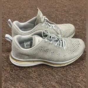 APL Techloom Pro W Sz 8 silver Gray Knit lightweight Women's Sneakers shoes EUC!